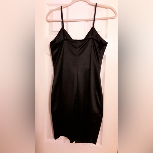 SEXY BLACK DRESS - Picture 8 of 12